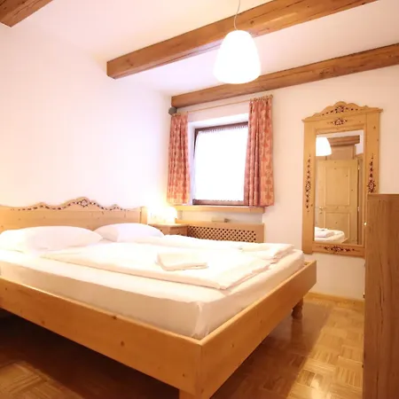 Aurturist S Candido Roulette San Candido Room photo