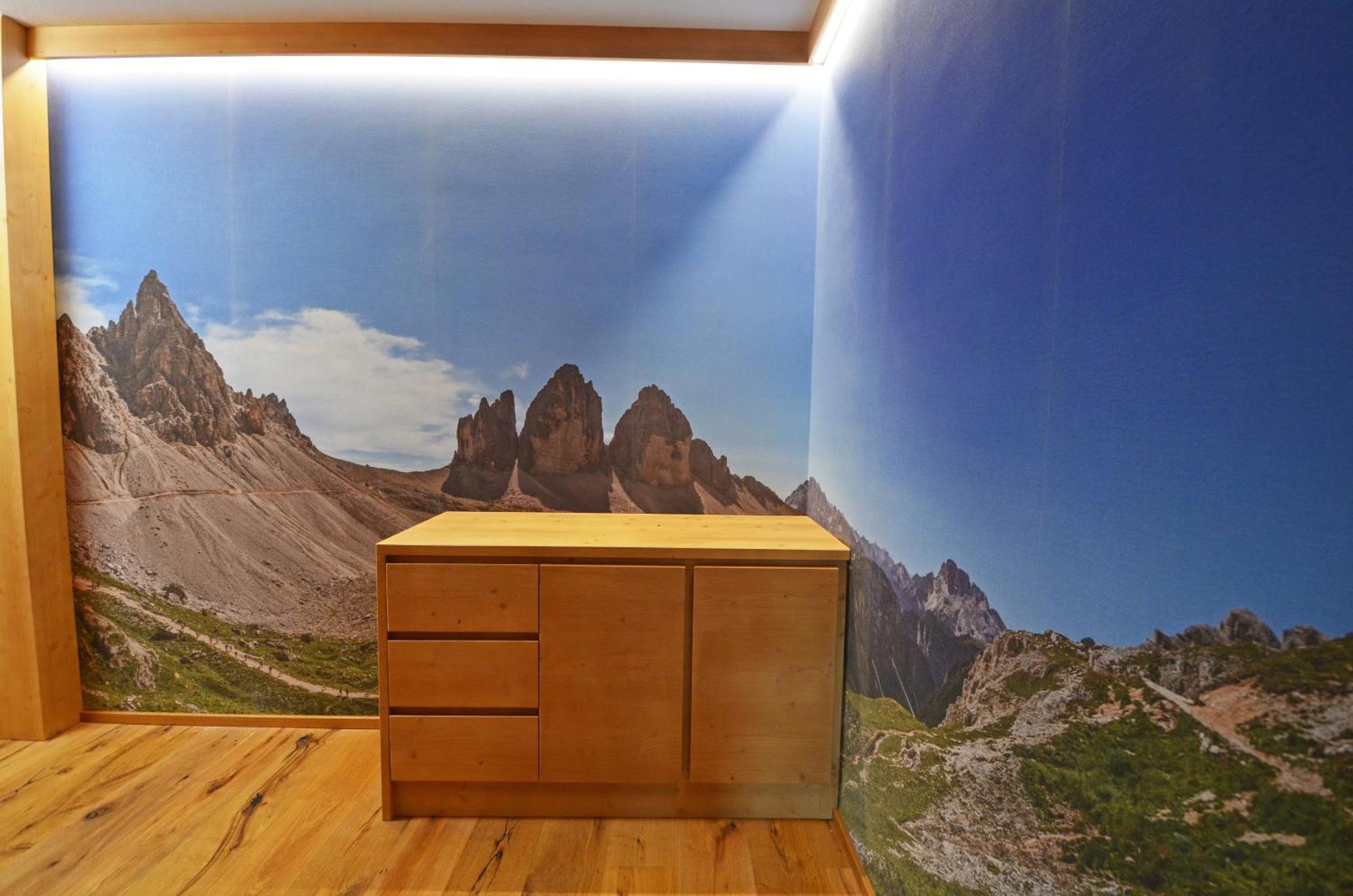 Aurturist S Candido Roulette Apartment